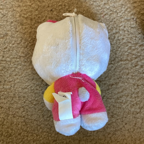 Hello Kitty reversible plush - Picture 2 of 5